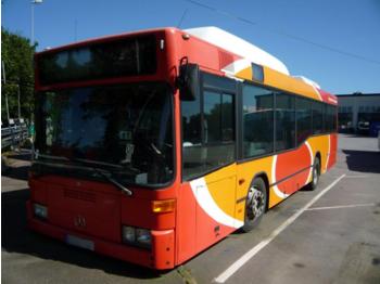 Mestni avtobus Mercedes-Benz 405: slika 1