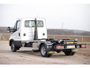 Kotalni prekucni tovornjak IVECO Daily 70c18