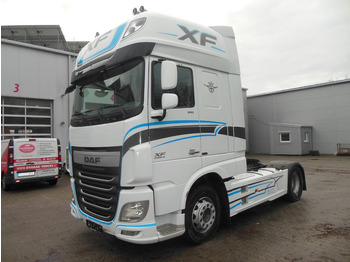 Vlačilec DAF XF 106 510