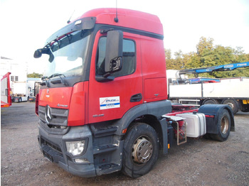 Vlačilec MERCEDES-BENZ Actros 1843