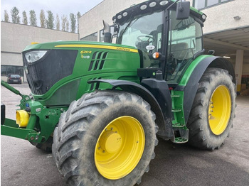 Traktor JOHN DEERE 6210R