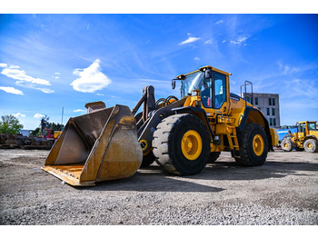 Kolesni nakladalec VOLVO L180H