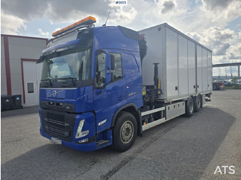 Tovornjak z dvigalom VOLVO FM
