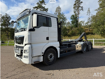 Kotalni prekucni tovornjak MAN TGX 26.500