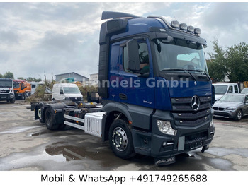 Tovornjak-šasija MERCEDES-BENZ Actros 2542