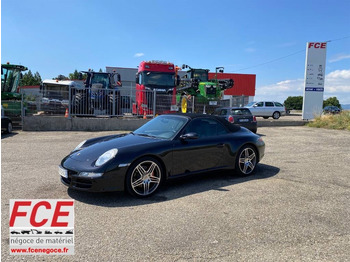 Avtomobil PORSCHE