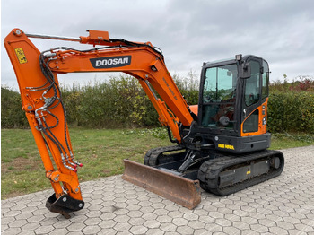 Mini bager DOOSAN DX63-3