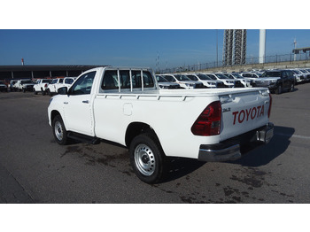 Poltovornjak Toyota Hilux / Revo Pick-up single Cab pack security 2.4L Turbo Diesel Manual: slika 5