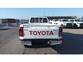 Poltovornjak Toyota Hilux / Revo Pick-up single Cab pack security 2.4L Turbo Diesel Manual: slika 4