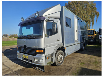 Tovornjak za prevoz konj MERCEDES-BENZ Atego 1217