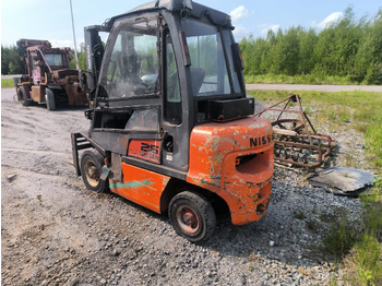 Diesel viličar NISSAN FD25: slika 2 Diesel viličar NISSAN FD25: slika 2