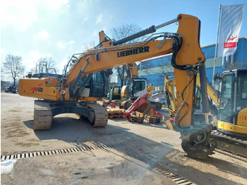 Bager goseničar LIEBHERR R 926