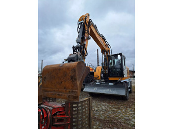 Bager na kolesih LIEBHERR A 918