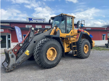 Kolesni nakladalec VOLVO L180G
