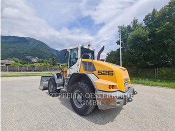 Kolesni nakladalec Liebherr L526: slika 4