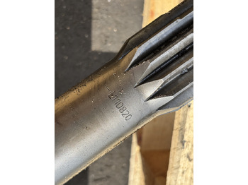 Polosovina za Kmetijski stroj John Deere 6630 Wał Napędowy Lewa Strona L110820: slika 2 Polosovina za Kmetijski stroj John Deere 6630 Wał Napędowy Lewa Strona L110820: slika 2