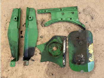 Karoserija in zunanjost JOHN DEERE