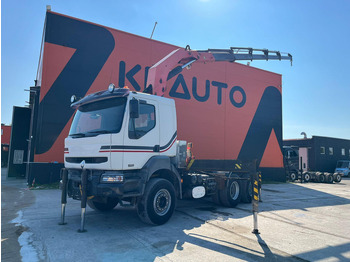 Tovornjak s kesonom RENAULT