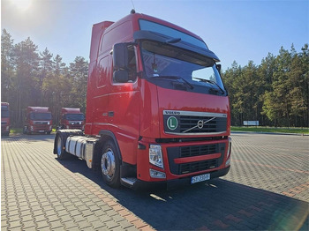 Vlačilec VOLVO FH13