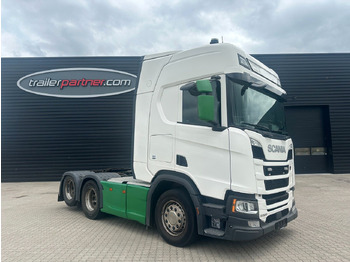 Vlačilec SCANIA R 500