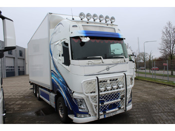 Tovornjak zabojnik VOLVO FH