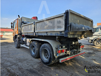 Tovornjak prekucnik, Tovornjak z dvigalom Mercedes-Benz Actros 1844: slika 3