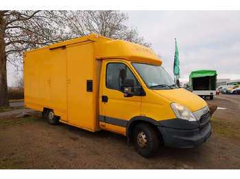 Dostavno vozilo z zabojnikom IVECO Daily