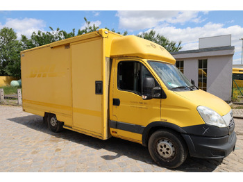 Dostavno vozilo z zabojnikom IVECO Daily