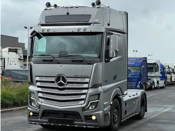 Vlačilec MERCEDES-BENZ Actros 1863