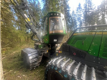 Gozdarski kombajn JOHN DEERE