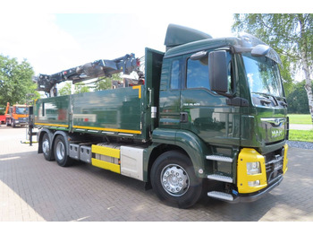 Tovornjak z dvigalom MAN TGX 26.500