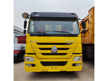 Tovornjak prekucnik SINOTRUK HOWO