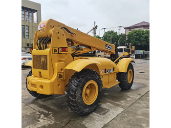 Teleskopski viličar JCB 535: slika 2