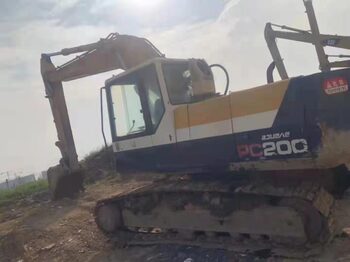 Bager goseničar KOMATSU PC200