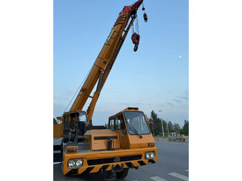 Avtodvigalo TADANO TG-500E