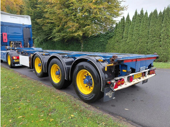 Kontejnerska polprikolica/ Polprikolica z zamenljivim tovoriščem D-TEC