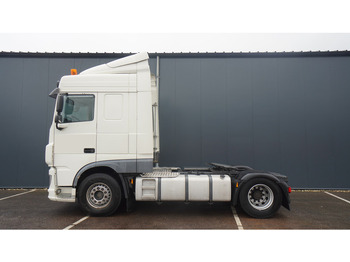 Vlačilec DAF XF 440