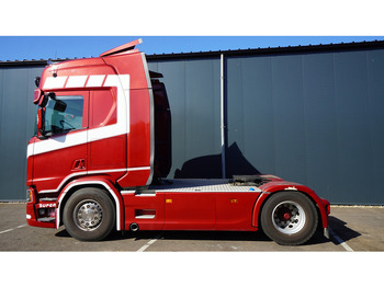 Vlačilec SCANIA R 450