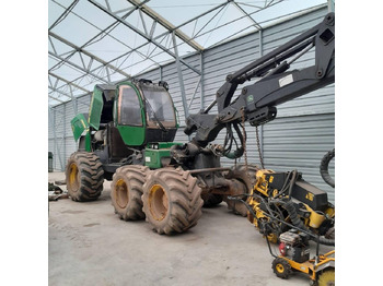 Gozdarski kombajn JOHN DEERE