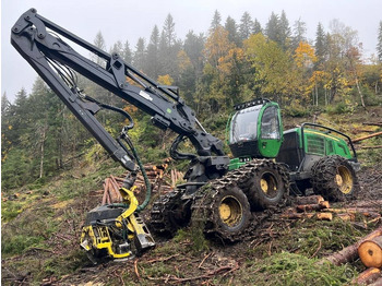 Gozdarski kombajn JOHN DEERE