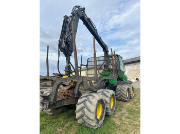 Forvarder JOHN DEERE