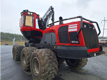 Gozdarski kombajn Komatsu 931XC: slika 2 Gozdarski kombajn Komatsu 931XC: slika 2