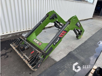 Sprednji nakladalnik za traktor