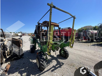 Jahalni traktor Tecnoma VITIS 480 T: slika 2