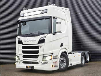 Vlačilec SCANIA R 580