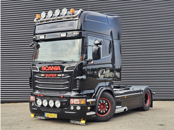 Vlačilec SCANIA R 730