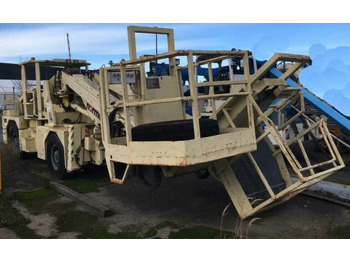 Predorski vrtalni stroj