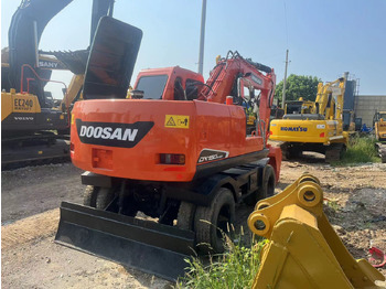 Bager na kolesih Doosan DX150W-9C: slika 2