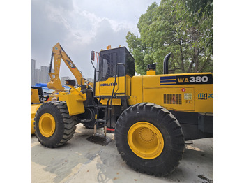 Kolesni nakladalec KOMATSU WA380