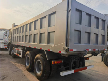 Tovornjak prekucnik Sinotruk HOWO 371 8*4 Dump truck: slika 3